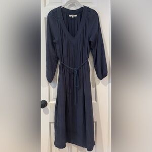 XiRENA Navy Long-Sleeve V-Neck Cotton Midi Dress